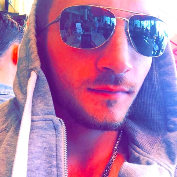 Meet your Posher, Steven - Picture 1 of 1